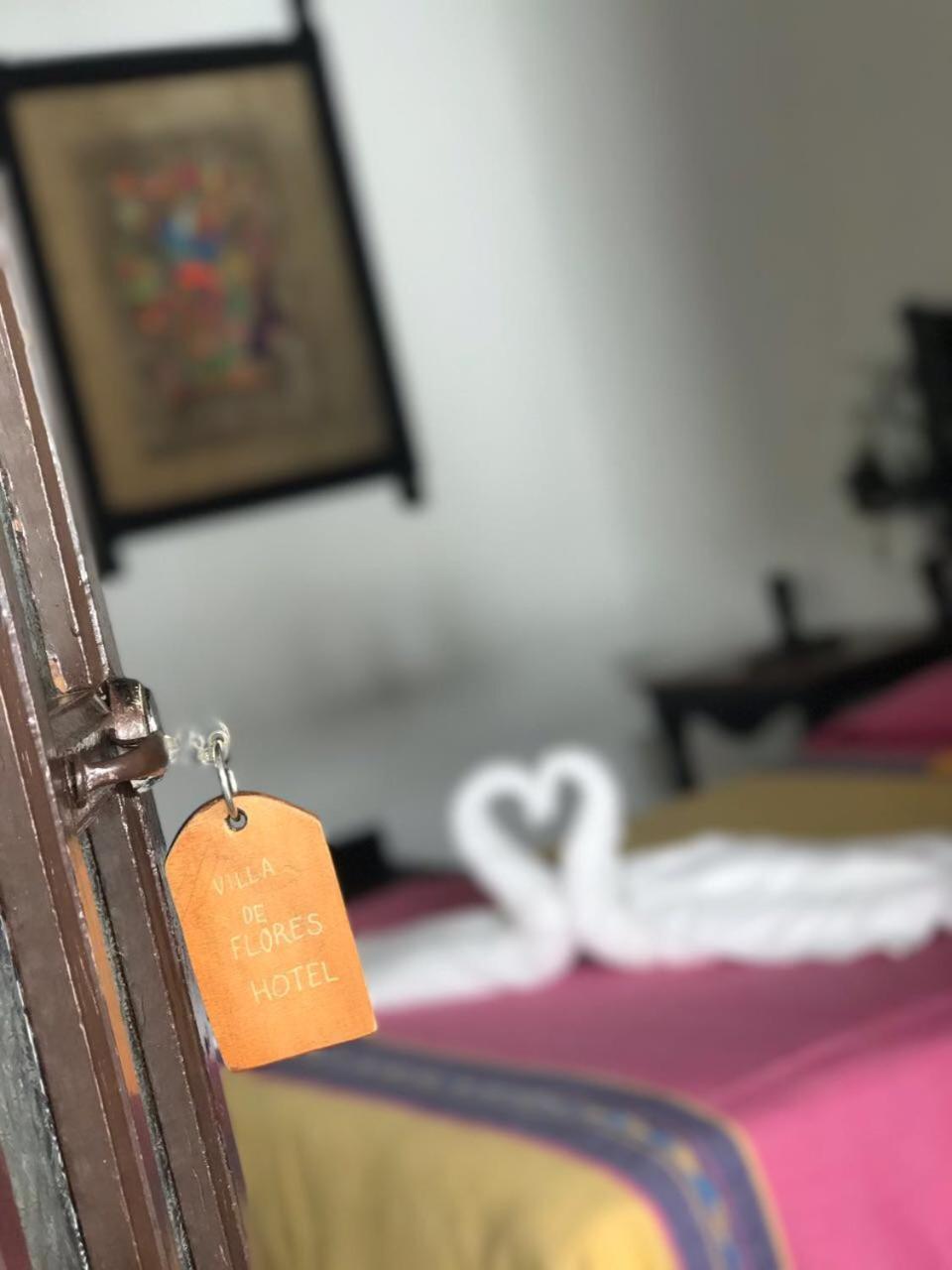 Hotel Villa De Flores Uruapan  Экстерьер фото